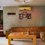 Roomshala 025 Hotel Rts Mahipalpur - Aerocity
