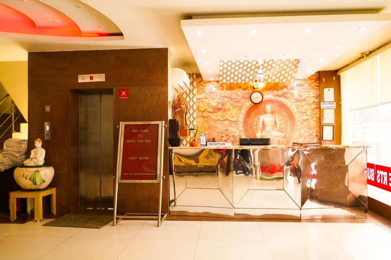 Roomshala 025 Rts Mahipalpur - Aerocity 3* New Delhi